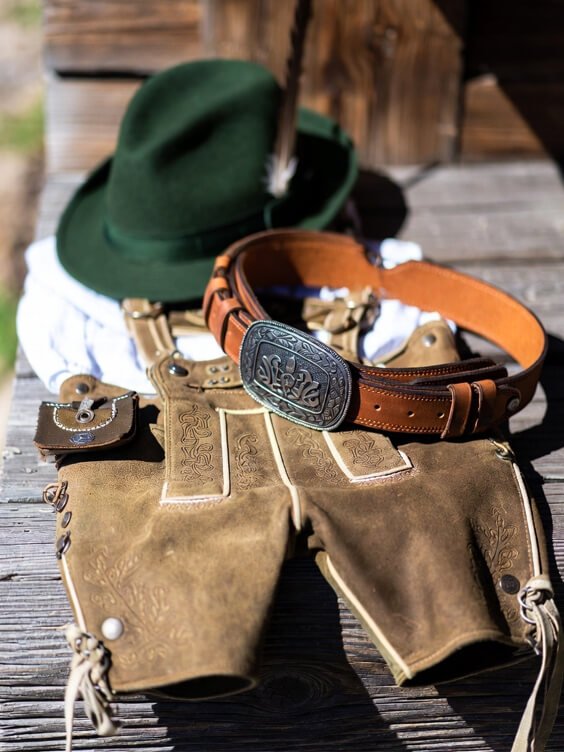 lederhosen accessories